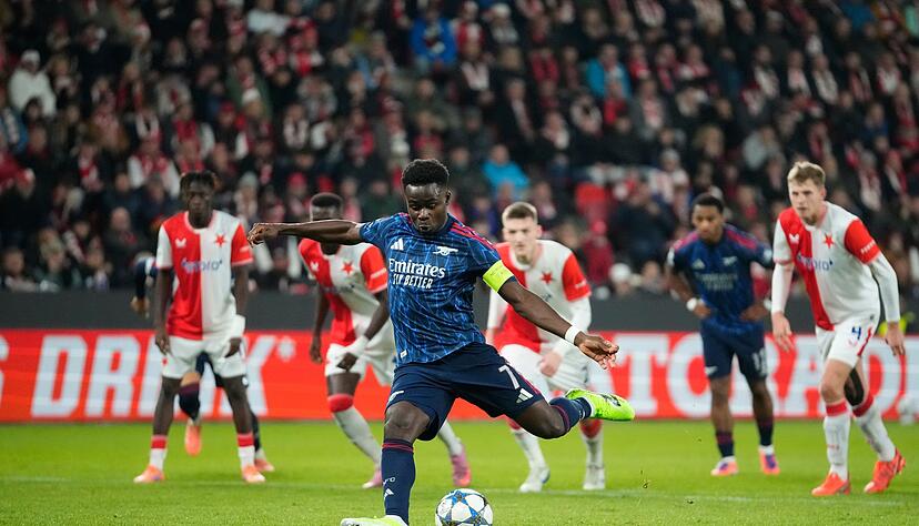 Elfmeter-Schütze Bukayo Saka und der FC Arsenal eilen in der Champions League von Sieg zu Sieg. Elfmeter-Schütze Bukayo Saka und der FC Arsenal eilen in der Champions League von Sieg zu Sieg.