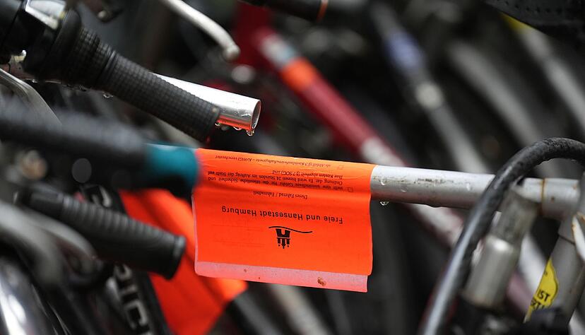 Eine letzte Warnung: Wer diese Markierung sieht, kann sein Rad noch entfernen. (Archivbild)