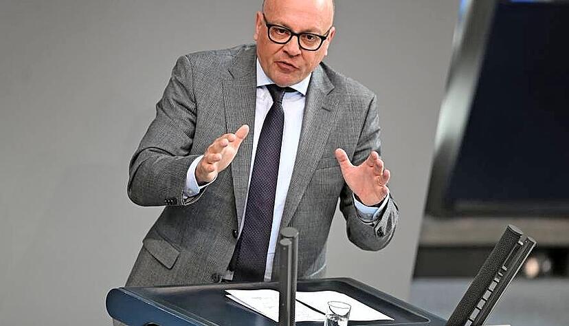 Alexander Throm (CDU) war in der letzten Legislaturperiode innenpolitischer Sprecher der Unionsfraktion. Alexander Throm (CDU) war in der letzten Legislaturperiode innenpolitischer Sprecher der Unionsfraktion.