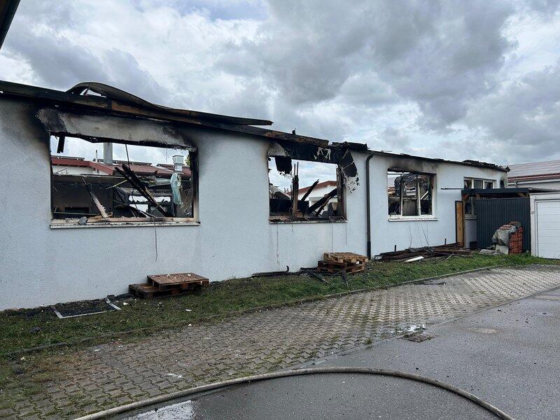 Die Feuerwehr war drei Stunden mit den Löscharbeiten beim Brand in Pfedelbach beschäftigt.