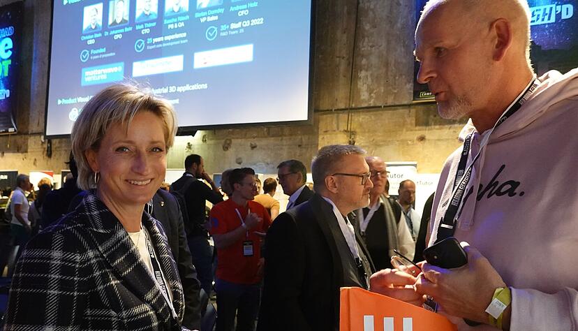 Landeswirtschaftsministerin Nicole Hoffmeister-Kraut bei ihrem Rundgang.