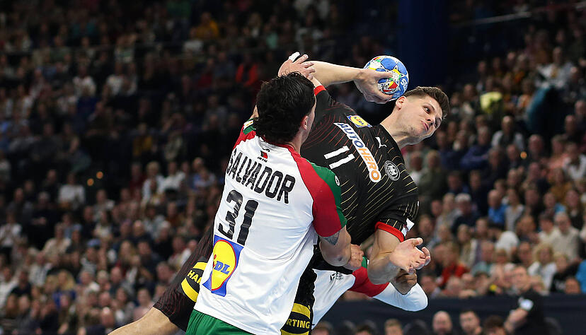 Sebastian Heymann beim Wurf in der zweiten Testpartie gegen Portugal.