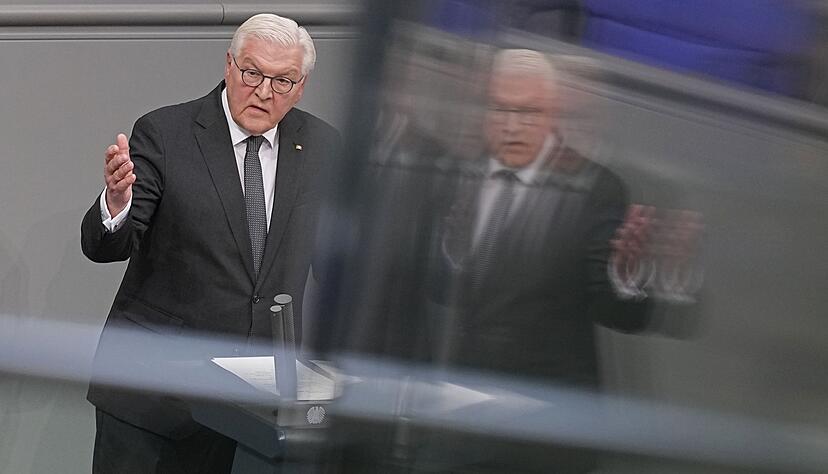 Der Bundespräsident spricht eine eindringliche Warnung zum Schutz der Demokratie aus. Der Bundespräsident spricht eine eindringliche Warnung zum Schutz der Demokratie aus.