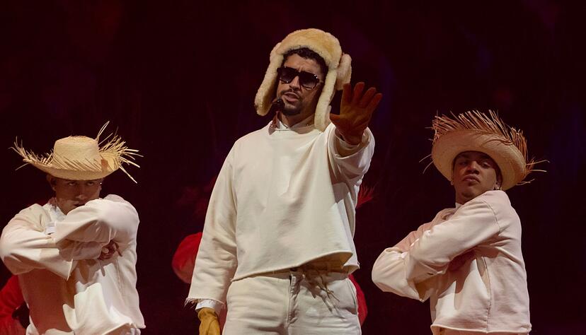 Der Rapper ist hier bei seinem letzten Auftritt der Konzertreihe &laquo;No Me Quiero Ir de Aqu&iacute;&raquo; (Deutsch: Ich will hier nicht weggehen) zu sehen. 31 Shows spielte er im Sommer 2025 auf seiner Heimatinsel. (Archivbild)