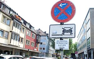In Lohtor-, Gerberstraße und Lammgasse sind ab Donnerstag Parkflächen gesperrt, damit der Bus durchkommt. In Lohtor-, Gerberstraße und Lammgasse sind ab Donnerstag Parkflächen gesperrt, damit der Bus durchkommt.