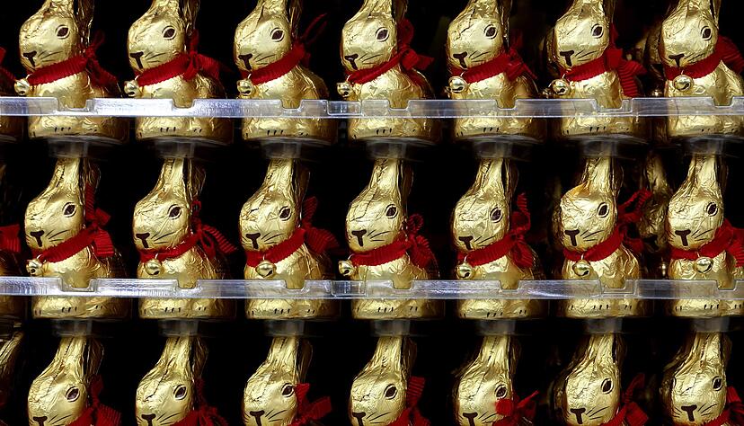 Die Osterhasen von Lindt sind seit einigen Wochen in den Supermärkten zu finden. Die Osterhasen von Lindt sind seit einigen Wochen in den Supermärkten zu finden.