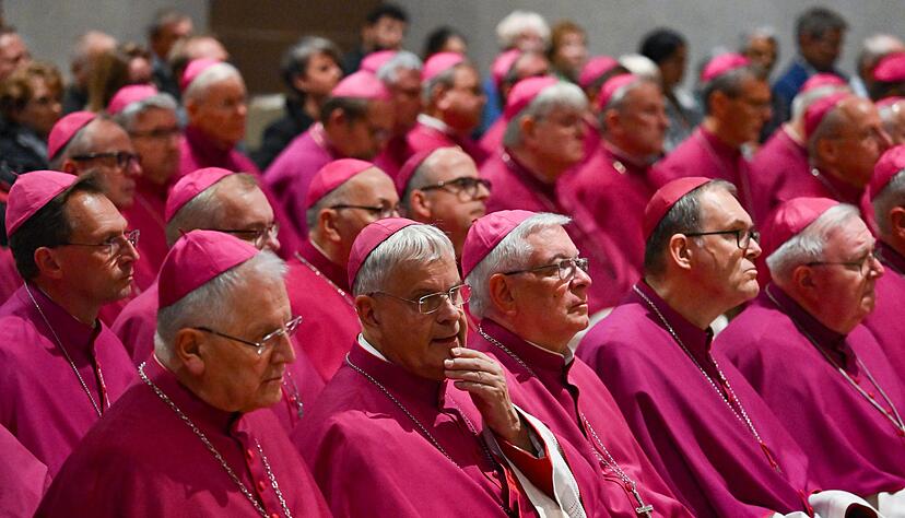 Die Deutsche Bischofskonferenz stellt sich derzeit unter anderem die Frage, wie der neue Papst Leo XIV. zum deutschen Reformkurs steht (Archivbild). Die Deutsche Bischofskonferenz stellt sich derzeit unter anderem die Frage, wie der neue Papst Leo XIV. zum deutschen Reformkurs steht (Archivbild).