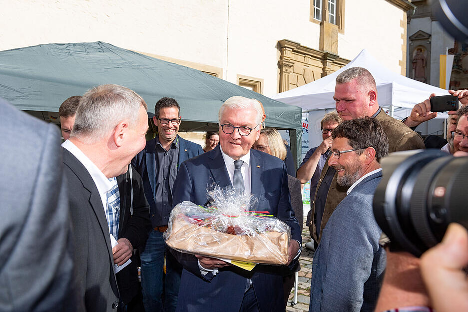 Bundespräsident Frank-Walter Steinmeier zu Besuch im Kloster Schöntal