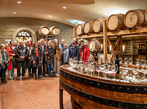 Stimmungsvoller Wein-Quiz-Siegerabend im Schatzkeller der F&uuml;rstenfass-Weinkellerei Hohenlohe.