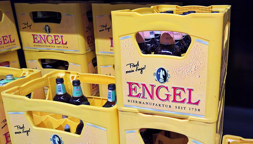 Die Biermanufaktur Engel führt neuerdings keine Flaschen mit Schraubverschluss mehr. Die Biermanufaktur Engel führt neuerdings keine Flaschen mit Schraubverschluss mehr.