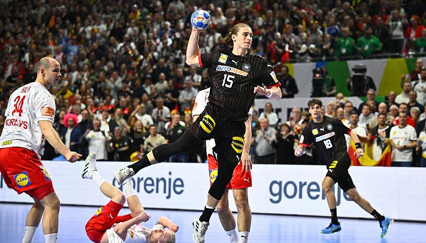Aus der Traum vom Finale: Juri Knorr und die DHB-Auswahl mussten sich Dänemark knapp geschlagen geben. Aus der Traum vom Finale: Juri Knorr und die DHB-Auswahl mussten sich Dänemark knapp geschlagen geben.