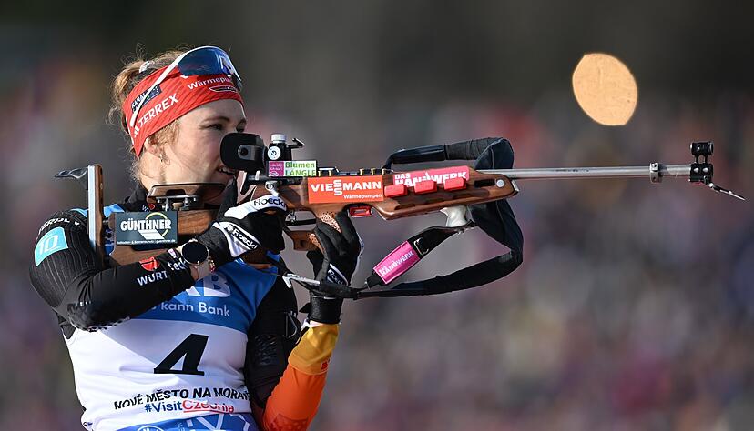 Im Februar Mama von Tochter Karlotta geworden: Janina Hettich-Walz ist nach guten Leistungen in der Saisonvorbereitung nun wieder im Weltcupteam dabei. Im Februar Mama von Tochter Karlotta geworden: Janina Hettich-Walz ist nach guten Leistungen in der Saisonvorbereitung nun wieder im Weltcupteam dabei.