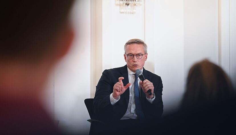 «Wenn ein Anbieter eine solche Technologie bereitstellt, sollten wir in sie investieren», sagt Karsten Wildberger. (Archivbild) «Wenn ein Anbieter eine solche Technologie bereitstellt, sollten wir in sie investieren», sagt Karsten Wildberger. (Archivbild)