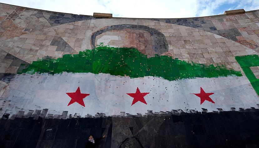 Syriens neue F&uuml;hrung bem&uuml;ht sich um eine Ann&auml;herung an die internationale Staatengemeinschaft.