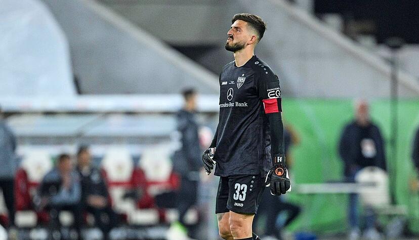 In der Rückrunde der vergangenen Saison wurde Fabian Bredlow zum Torwart der VfB-Startelf gemacht. Im Sommer 2023 holten die Stuttgarter Alexander Nübel.
Foto: dpa In der Rückrunde der vergangenen Saison wurde Fabian Bredlow zum Torwart der VfB-Startelf gemacht. Im Sommer 2023 holten die Stuttgarter Alexander Nübel.
Foto: dpa