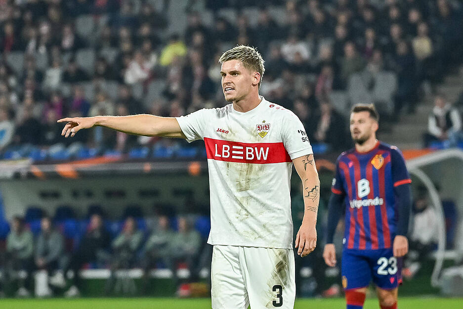 Ramon Hendriks: Sieht beim 0:1 nicht gut aus. Macht es Ajeti zu einfach. Hatte immer wieder Probleme mit der Baseler Offensive. Vor dem 0:2 klärt er den Ball nicht ordentlich, sondern stoppt ihn in die Füße des Gegners. Note: 5