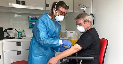 2203 Kupferzeller nahmen vom 20. Mai bis 9. Juni 2020 an der ersten Untersuchung teil. Ihnen wurde unter anderem Blut abgenommen.
Foto: Archiv/Tscherwitschke