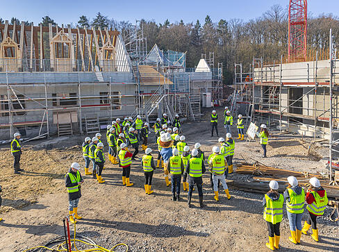 Auf dem Gelände nahe dem Wildparadies entsteht ein moderner Wellnessbereich. Auf dem Gelände nahe dem Wildparadies entsteht ein moderner Wellnessbereich.