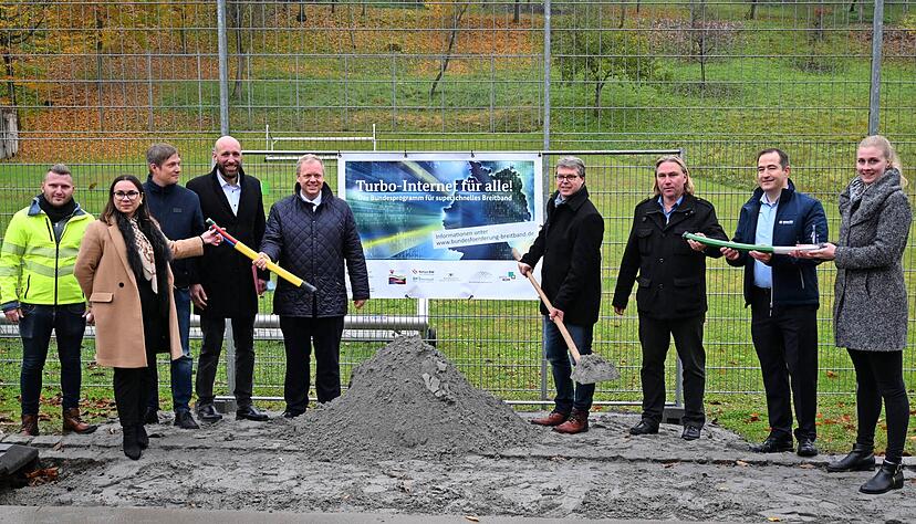 Der Startschuss f&uuml;r die Glasfaserkabelverlegung f&auml;llt in Zaisenhausen. Hier haben bereits 95 Prozent der Bewohner einem Hausanschluss zugesagt. 
Foto: Katrin Draskovits