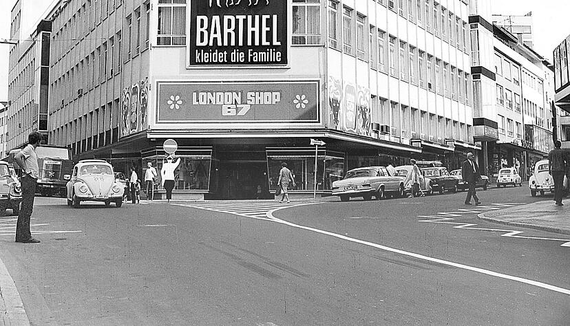 So sah der Barthel vom Kiliansplatz her 1970 und bis zum Abbruch 2020 aus. So sah der Barthel vom Kiliansplatz her 1970 und bis zum Abbruch 2020 aus.
