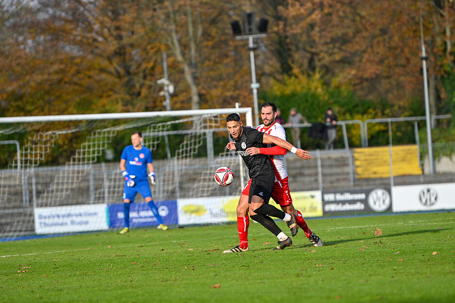 Serdal Kocack (Türkspor Neckarsulm) und Tevfik Altindag (VfR Heilbronn).