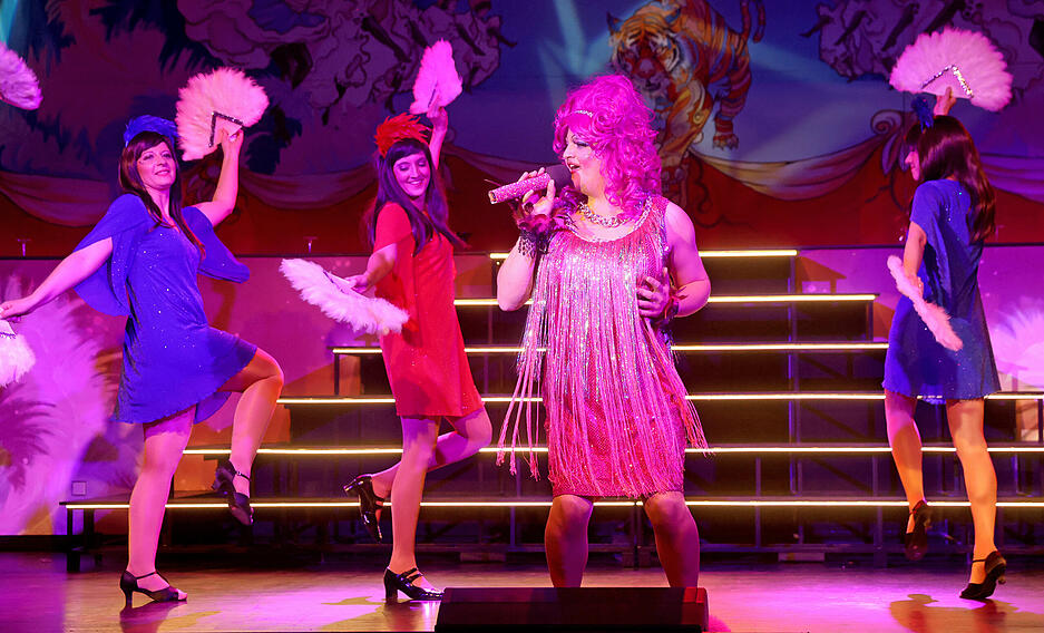 Prunksitzungen in Gundelsheim stehen f&uuml;r Zusammenhalt und ausgelassene Faschingsfreude.