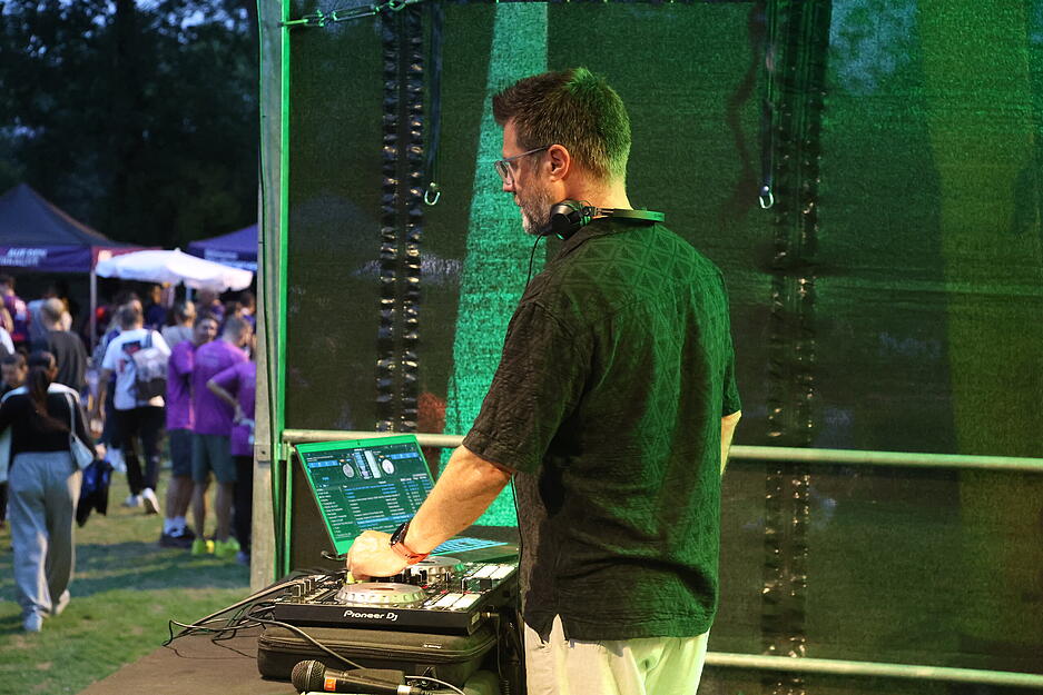 Ein DJ sorgte für die richtige Musik.