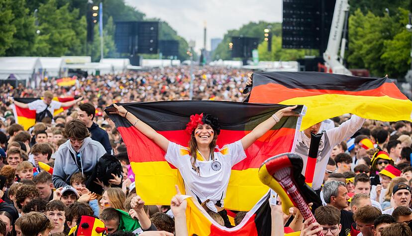 Dem Public Viewing in Deutschland steht auch bei sp&auml;ten WM-Spielen nichts im Wege. (Archivbild)