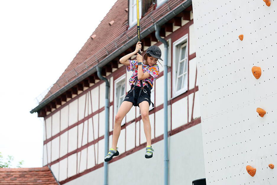 Auch für die Kleinen geht es in Bad Wimpfen am Kletterturm hoch hinaus. Auch für die Kleinen geht es in Bad Wimpfen am Kletterturm hoch hinaus.