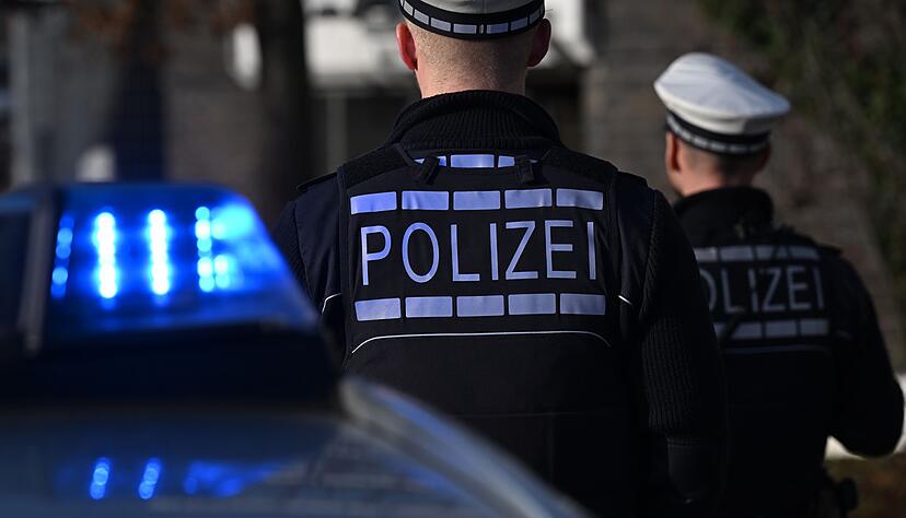 Die Polizei ist bei mehreren Umz&uuml;gen im Einsatz. (Symbolbild)