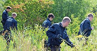 Einsatzkräfte suchen im Wohlgelegen nach Spuren der verschwundenen Prostituierten. Foto: Archiv/Kümmerle Einsatzkräfte suchen im Wohlgelegen nach Spuren der verschwundenen Prostituierten. Foto: Archiv/Kümmerle