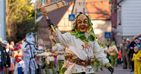 F&uuml;r die Sicherheit nutzt die Polizei Heilbronn eine Drohne am Talheimer Faschingsumzug.