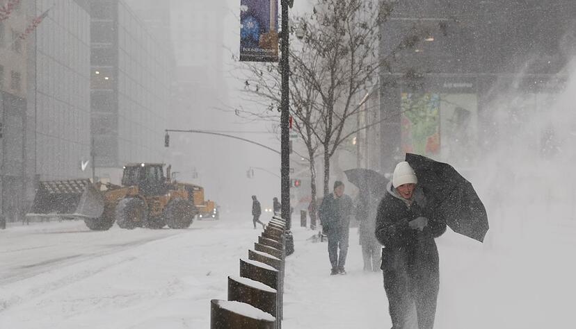 Bei extremer K&auml;lte und starken Schneef&auml;llen waren zuletzt nach Medienberichten mindestens 85 Menschen in mehreren US-Bundesstaaten ums Leben gekommen. (Archivbild)