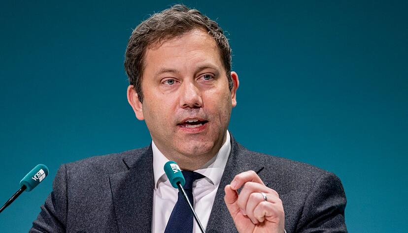 SPD-Chef Lars Klingbeil bleibt bei der Rente hart.