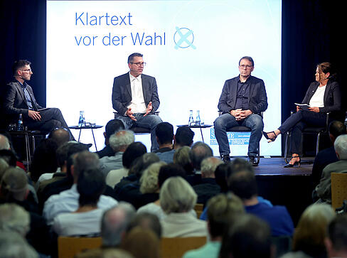 Viele Menschen waren am Montagabend beim Stimme-Wahlforum in L&ouml;wenstein zu Gast.