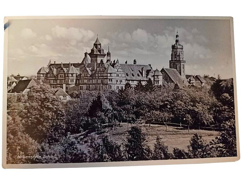 Diese Karte zeigt Schloss Neuenstein. Diese Karte zeigt Schloss Neuenstein.