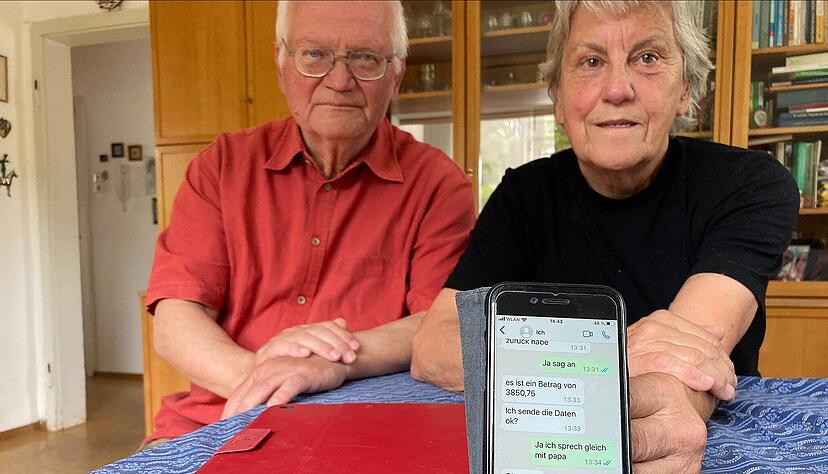 Diana und Günther Rothfuchs aus Bad Rappenau dachten immer, für eine Betrugsmasche wie den Enkeltrick wären sie nicht anfällig. Jetzt zeigen sie mit ihrem Fall, wie schnell man zum Opfer werden kann.
Foto: Adrian Hoffmann
