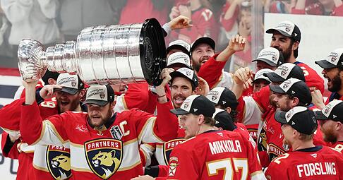 Der Stanley Cup ging erneut an die Florida Panthers.