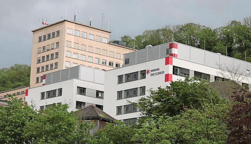 Wie sieht die weitere Zukunft der Schwäbisch Haller Diak-Klinik aus? Noch ist jene weitgehend ungeklärt. Investoren sind dringend gesucht.