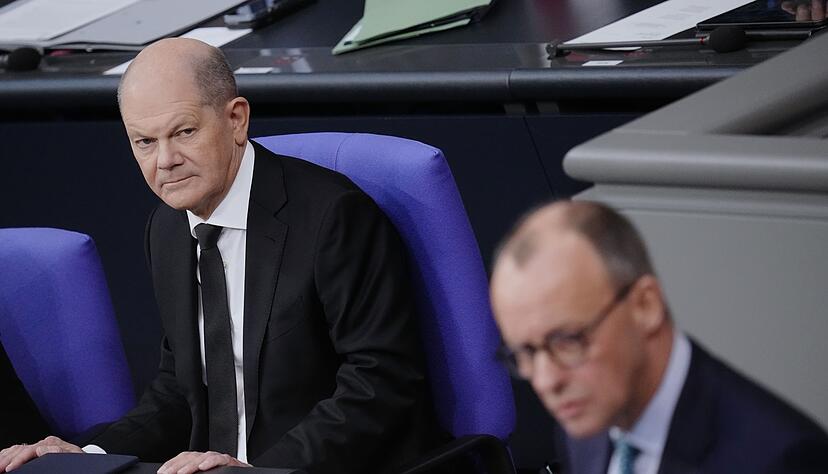 Kanzler Scholz kritisiert CDU-Chef Merz scharf in Migrationspolitik. (Archivbild)