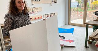 Die Leiterin der neuen Kita Festplatz in Leingarten, Luisa Wünsch, präsentiert den Werkraum. Er ist für Kinder nur in Begleitung Erwachsener zugänglich.