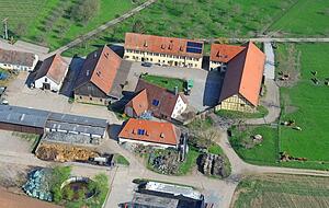 Die landwirtschaftliche Außenstelle Hohrainhof in Talheim ist eine Abteilung des offenen Vollzuges. Dort arbeiten und leben Insassen.
Foto: Werner Kuhnle