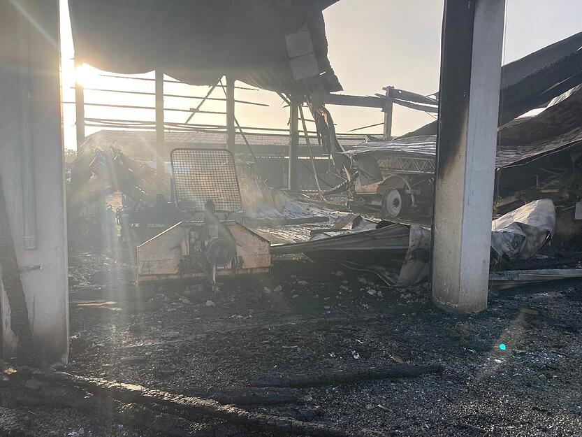 Brand auf landwirtschaftlichem Betrieb bei Sinsheim