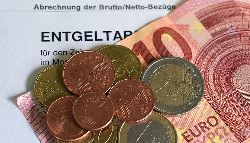 Statistisches Landesamt: 840.000 Beschäftigungsverhältnisse von Mindestlohnerhöhung betroffen. (Symbolbild) Statistisches Landesamt: 840.000 Beschäftigungsverhältnisse von Mindestlohnerhöhung betroffen. (Symbolbild)