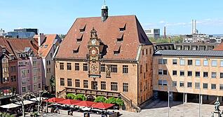 Im Rathaus Heilbronn möchte man die Bürger der Stadt gut informieren. Aber wie neutral kann das über eigene Kanäle funktionieren und wo sind Grenzen?
Foto: Ralf Seidel