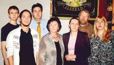 Neue und scheidende Vorstandsmitglieder: Zweiter Vorsitzender Benjamin Davitkov (von links), Schriftführer Rene Bauer, Andreas Krebs (bisher Kassier), Vorsitzende Ellen Bauer, Katharina Seher (bisher Jugendleiterin), der neue Kassier Jürgen Bauer und die neue Jugendleiterin Camilla Stefan.Foto: Joachim Kübler
