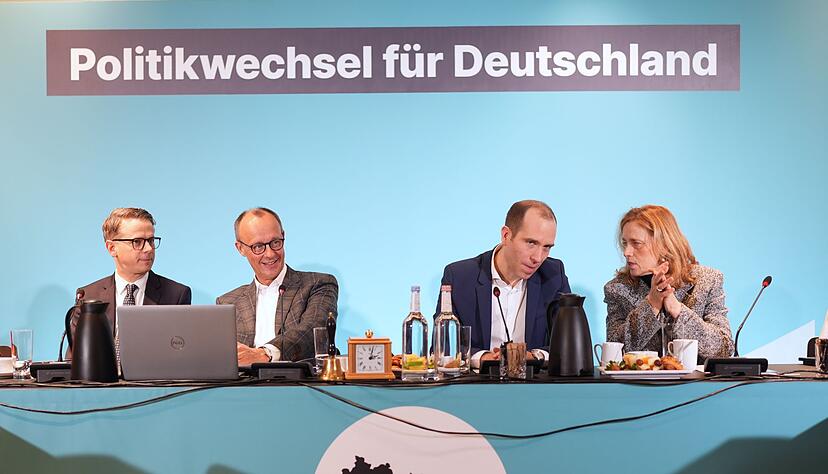 Die CDU-Spitze gibt den Startschuss f&uuml;r die entscheidende Phase des Bundestagswahlkampfes. Die Wirtschaft steht im Mittelpunkt. Ist bei den Umfragewerten der Union noch mehr drin?