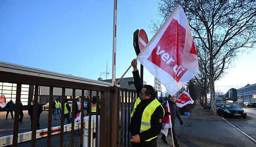 Wieder Warnstreiks im privaten Omnibusgewerbe (Archivbild)