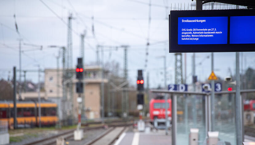 Der Warnstreik hat den Betrieb auf dem Heilbronner Hauptbahnhof zum Erliegen gebracht.