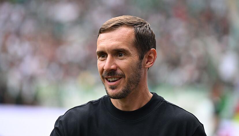 Freiburgs Trainer Julian Schuster konnte über den zweiten Saisonsieg jubeln. Freiburgs Trainer Julian Schuster konnte über den zweiten Saisonsieg jubeln.